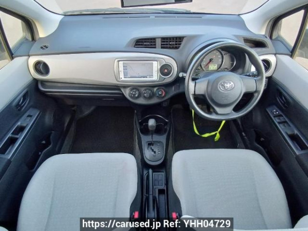 Used 2013 AT toyota vitz KSP130 Image[17]
