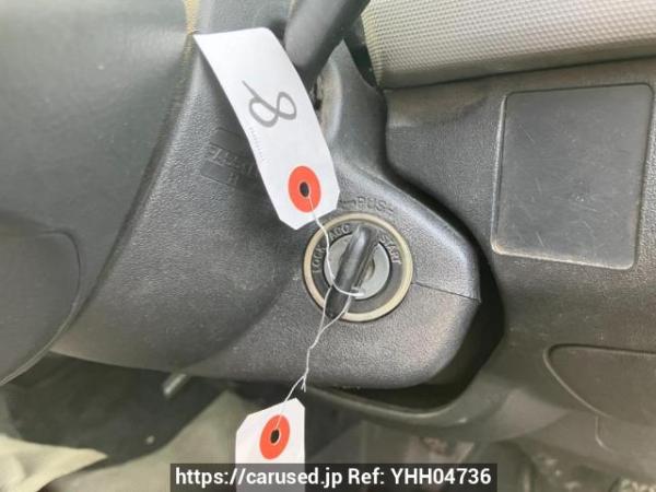 Used 2005 MT toyota hiace-van KDH205V Image[16]
