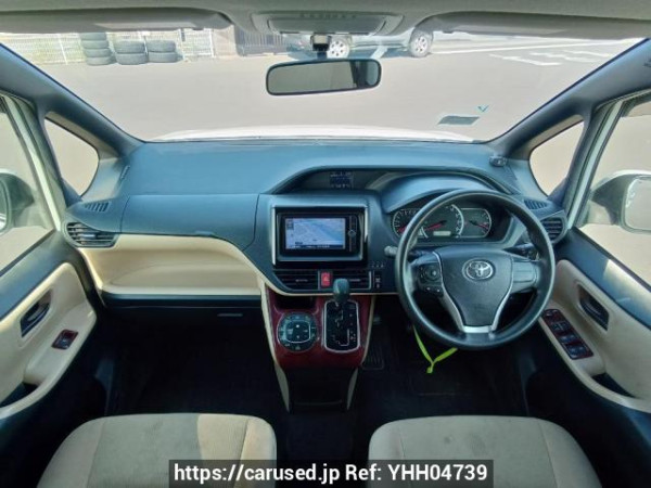 Used 2014 AT toyota noah ZRR85G Image[18]
