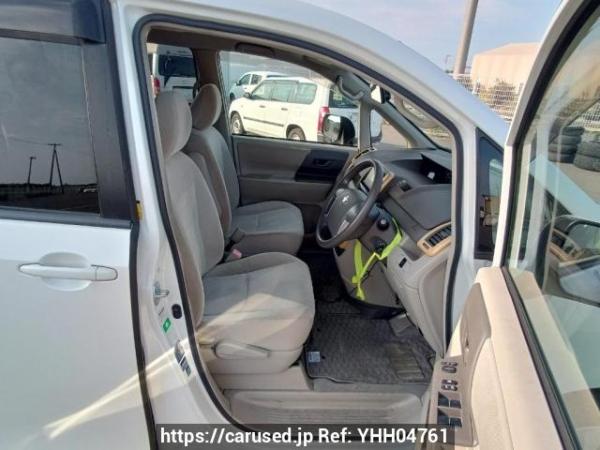 Used 2010 AT toyota noah ZRR70G Image[12]