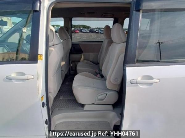 Used 2010 AT toyota noah ZRR70G Image[15]