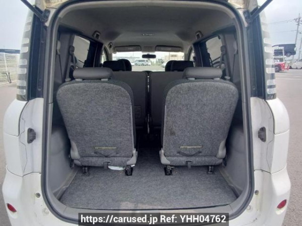 Used 2005 AT toyota sienta NCP81G Image[8]