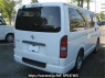 Used 2009 MT toyota regiusace-van KDH206V Image[1]