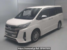 Toyota Noah ZWR80W