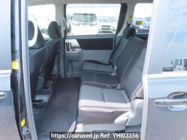 Used 2009 AT toyota noah ZRR70W Image[18]