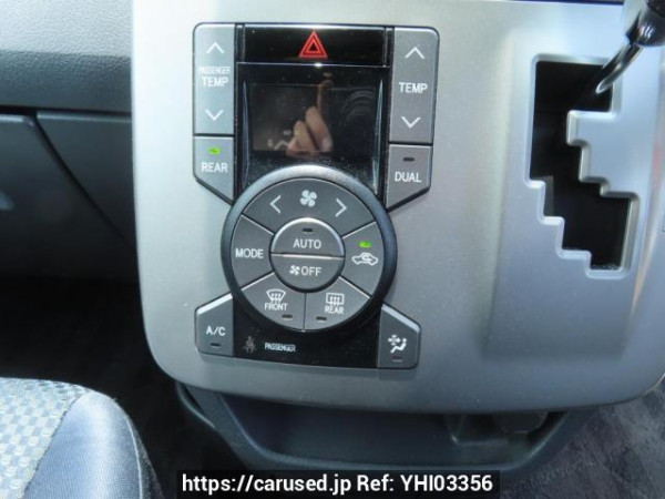Used 2009 AT toyota noah ZRR70W Image[27]