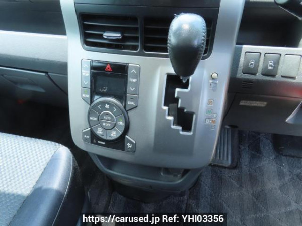 Used 2009 AT toyota noah ZRR70W Image[28]