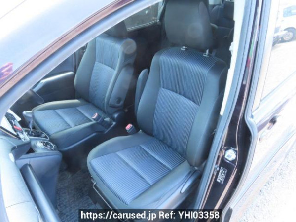 Used 2015 AT toyota noah ZRR85W Image[15]