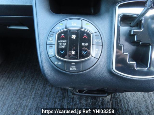 Used 2015 AT toyota noah ZRR85W Image[27]