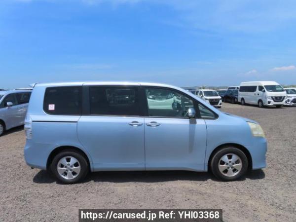 Used 2010 AT toyota noah ZRR70G Image[7]