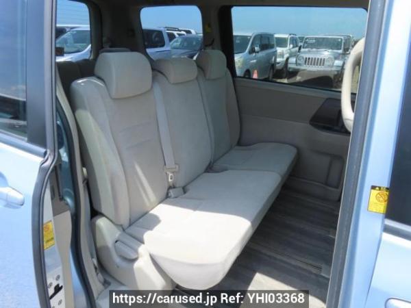 Used 2010 AT toyota noah ZRR70G Image[18]