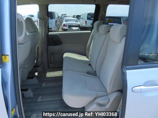 Used 2010 AT toyota noah ZRR70G Image[19]