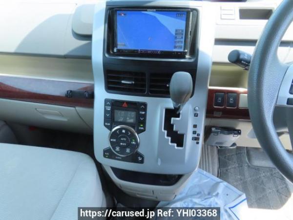 Used 2010 AT toyota noah ZRR70G Image[26]