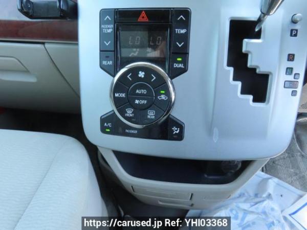 Used 2010 AT toyota noah ZRR70G Image[29]