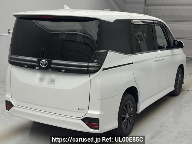 Buy Used 2026 Toyota Voxy ZWR95W (UL00E85C) - Carused.jp