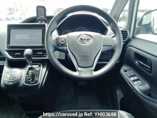 Used 2015 AT toyota noah ZRR80G Image[20]