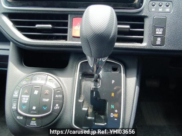 Used 2015 AT toyota noah ZRR80G Image[23]