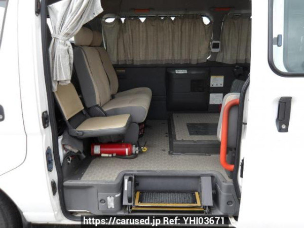 Used 2004 AT nissan caravan-bus DWGE25 Image[18]