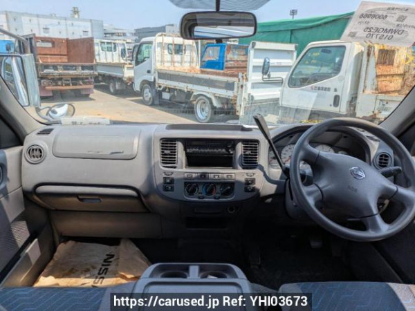 Used 2005 AT nissan caravan-bus DWMGE25 Image[13]