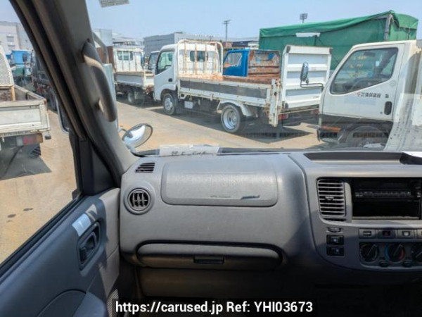 Used 2005 AT nissan caravan-bus DWMGE25 Image[14]