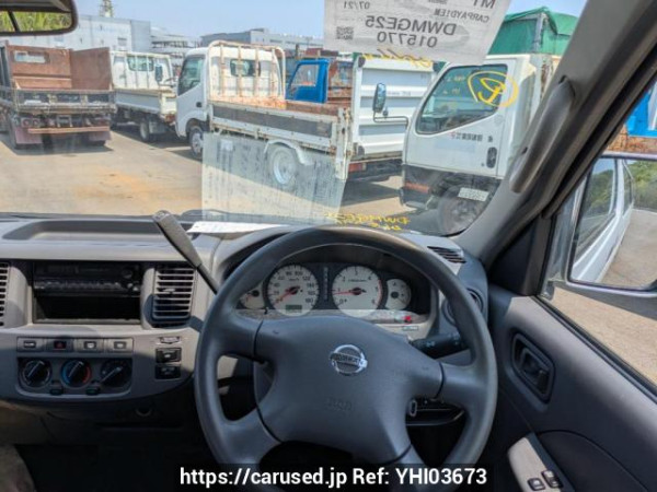 Used 2005 AT nissan caravan-bus DWMGE25 Image[15]