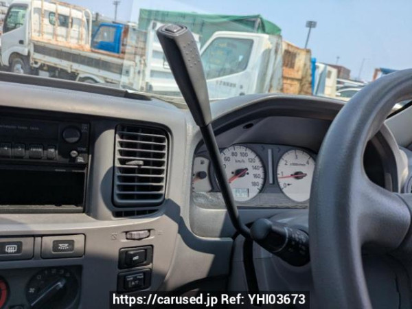 Used 2005 AT nissan caravan-bus DWMGE25 Image[17]