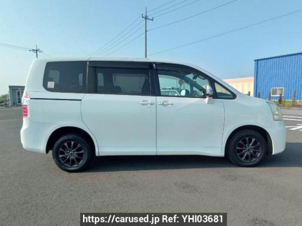 Used 2009 AT toyota noah ZRR75G Image[7]