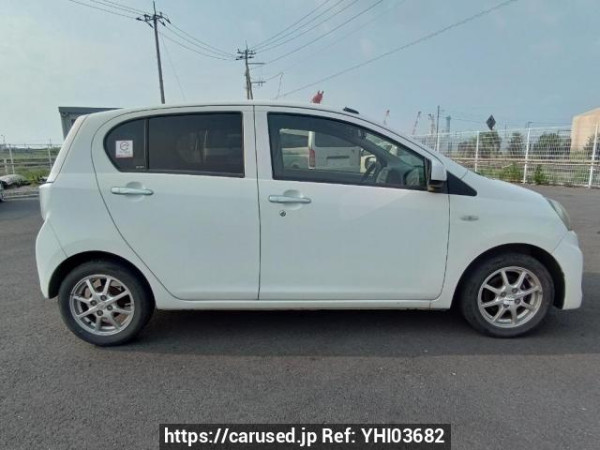 Used 2014 AT toyota pixis-epoch LA300A Image[7]