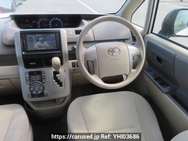 Used 2007 AT toyota noah ZRR70G Image[24]