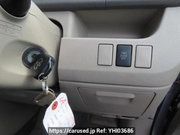 Used 2007 AT toyota noah ZRR70G Image[32]