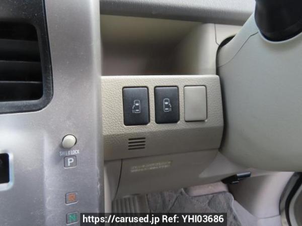 Used 2007 AT toyota noah ZRR70G Image[33]
