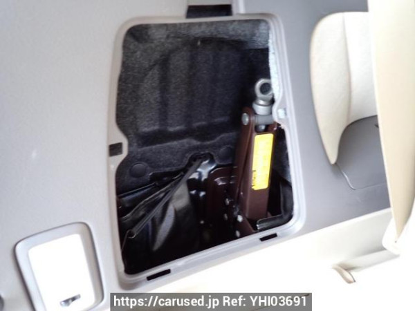 Used 2005 AT toyota alphard ANH10W Image[43]