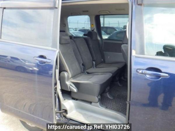Used 2007 AT toyota noah ZRR75G Image[13]