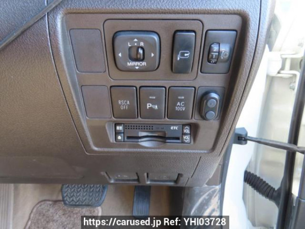 Used 2008 AT toyota land-cruiser UZJ200W Image[35]