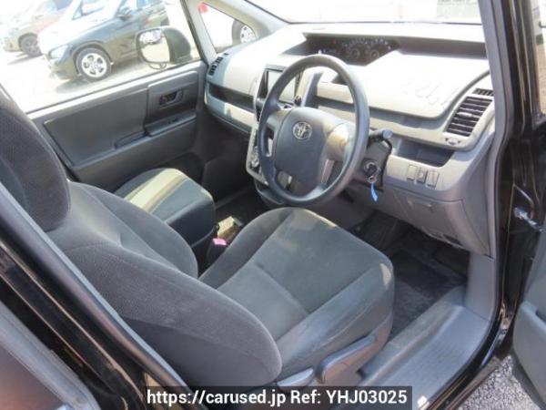 Used 2008 AT toyota noah ZRR70G Image[11]
