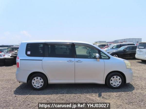 Used 2009 AT toyota noah ZRR70G Image[7]