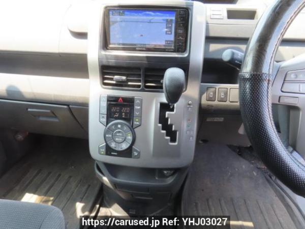 Used 2009 AT toyota noah ZRR70G Image[19]