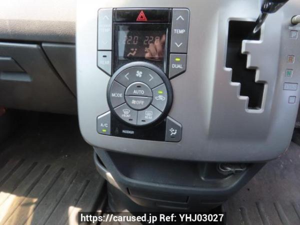 Used 2009 AT toyota noah ZRR70G Image[22]