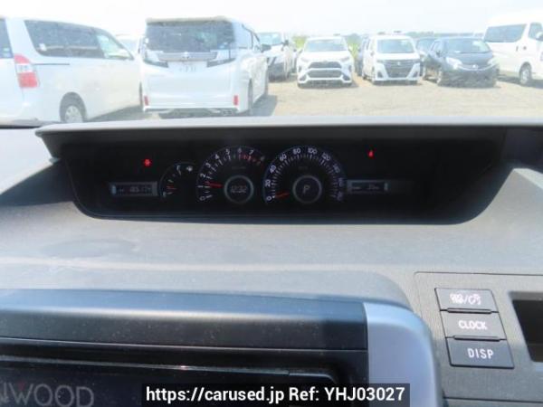 Used 2009 AT toyota noah ZRR70G Image[24]