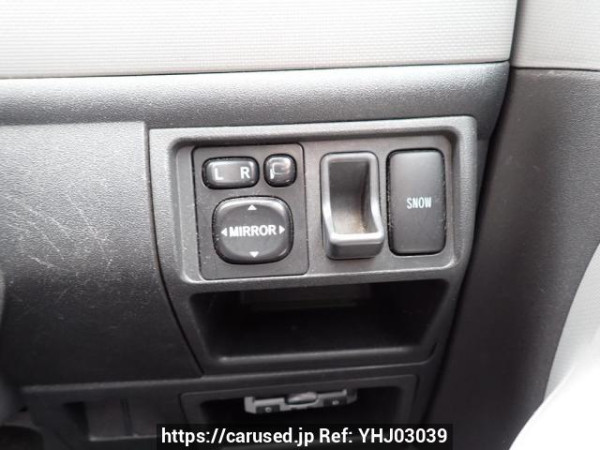 Used 2005 AT toyota sienta NCP81G Image[27]