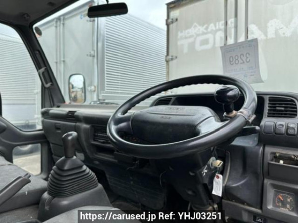 Used 2003 MT isuzu juston NRR35C3 Image[9]
