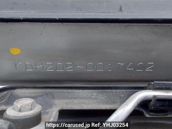 Used 2005 MT toyota hiace-van KDH205V Image[11]