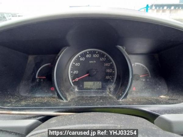 Used 2005 MT toyota hiace-van KDH205V Image[19]
