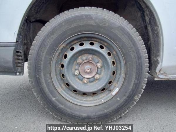 Used 2005 MT toyota hiace-van KDH205V Image[26]