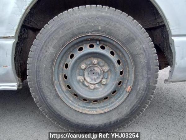 Used 2005 MT toyota hiace-van KDH205V Image[28]