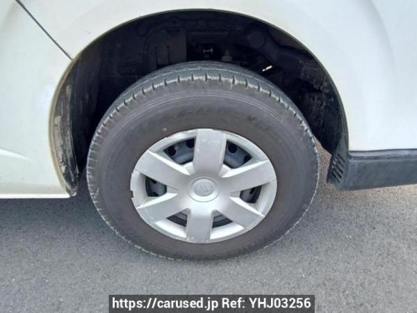 Used 2005 MT toyota hiace-van KDH205V Image[25]