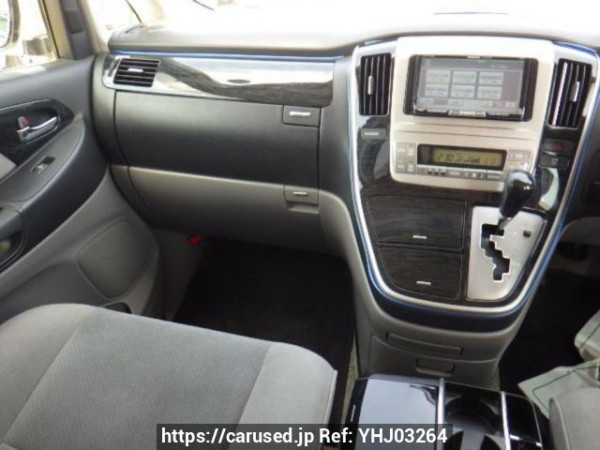 Used 2006 AT toyota alphard ANH10W Image[18]