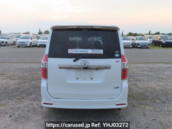 Used 2007 AT toyota noah ZRR70W Image[5]