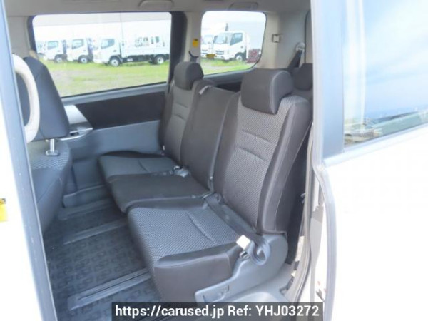 Used 2007 AT toyota noah ZRR70W Image[20]