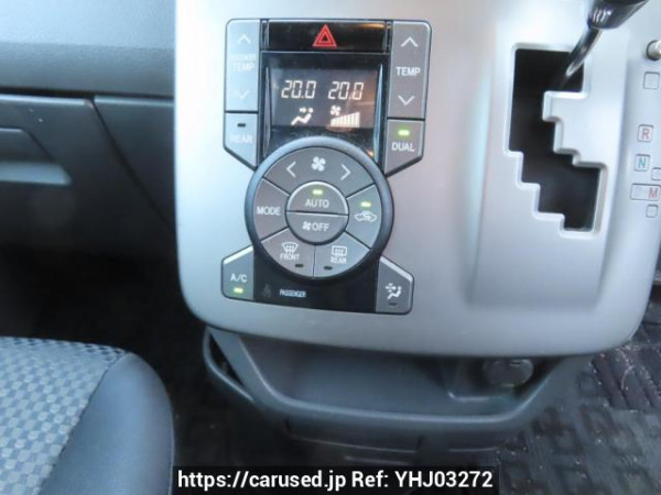 Used 2007 AT toyota noah ZRR70W Image[31]